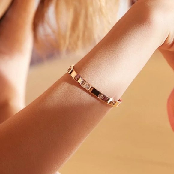 Ouriner Jewelry - [New] Fashion Love Jewelry Women Bangle Titanium